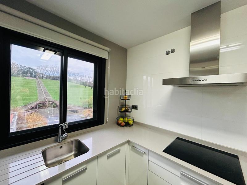 Foto ac012f7b-e20f-4f20-8042-28fafc0201de. Dúplex amb calefacció aparcament a Concheiros - Fontiñas Santiago de Compostela