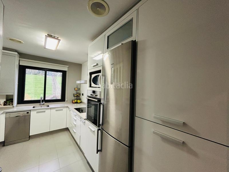 Foto 497b875a-348f-467f-be2a-6d5d0119b8b7. Zweistöckige wohnung mit heizung parking in Concheiros - Fontiñas Santiago de Compostela