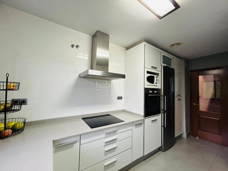 Foto 6d165c33-9962-4831-987d-3c17d0592f25. Zweistöckige wohnung mit heizung parking in Concheiros - Fontiñas Santiago de Compostela