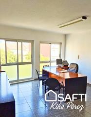 Office space in Barri del Centre