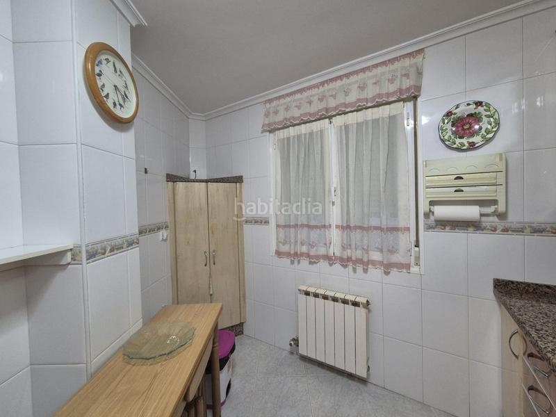 Foto e0aa7a69-3190-4340-8eed-48ec66dde20f. Piso en Trobajo del camino