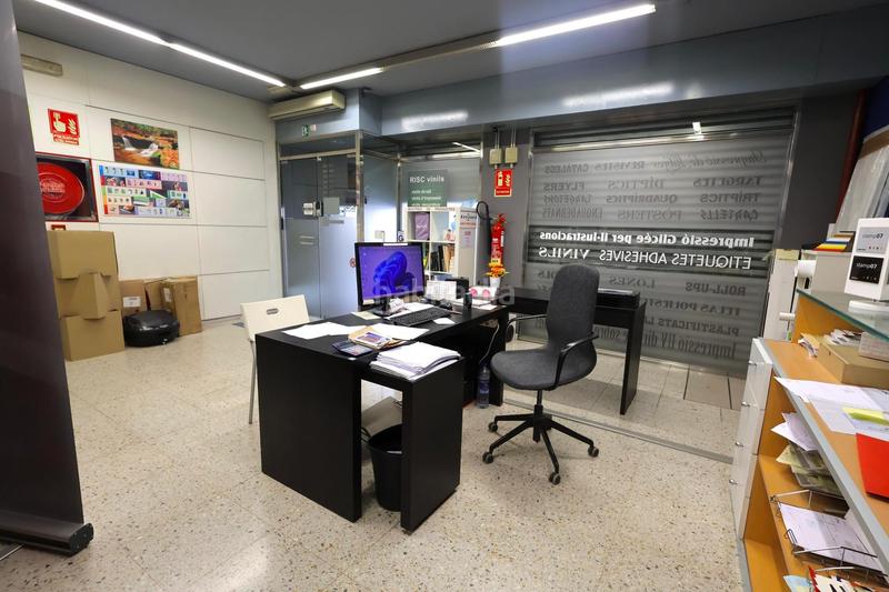 Foto 9daa829a-eb44-43d4-8b95-286d1663ae3b. Local comercial en Putget - Farró Barcelona