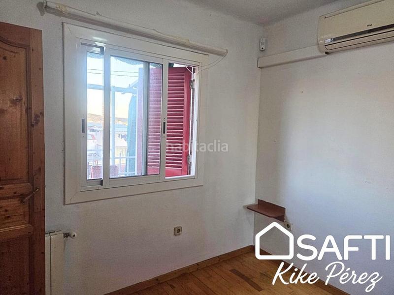 Foto e56c248a-8ea7-42f0-b120-039b0557fbf5. Penthouse with heating in Pubilla Cases Hospitalet de Llobregat (L´)