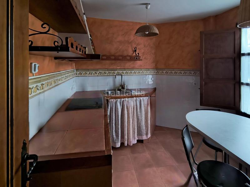 Foto c8f13dfb-e3e7-4987-a8cd-8a8a1ba706c9. Casa adosada en Olmeda de las Fuentes