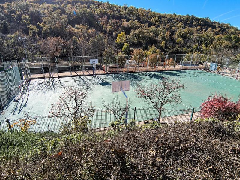 Foto 35b68a07-7506-4710-9ff0-6be4d1979921. Semi detached house with heating parking in Olmeda de las Fuentes