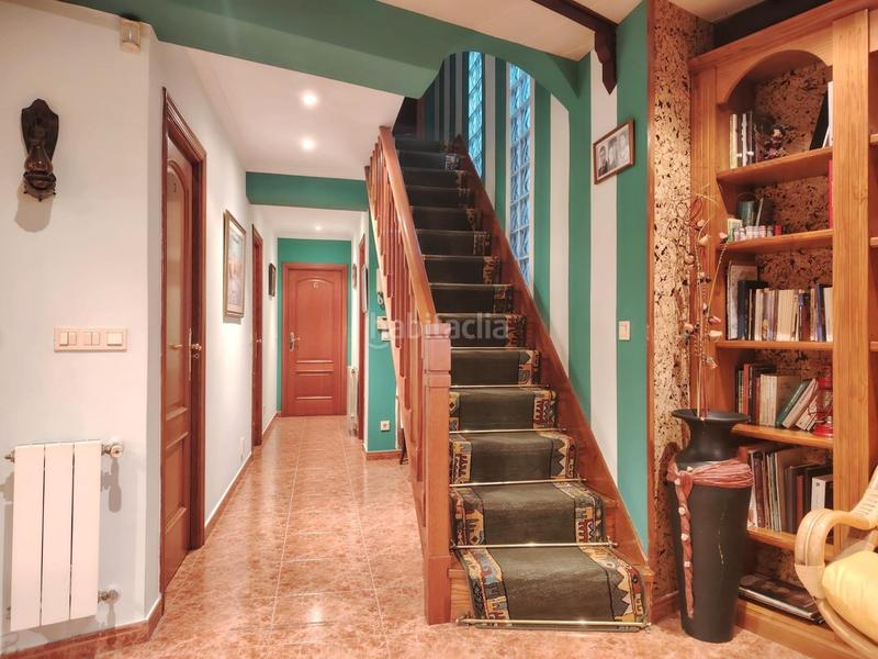 Foto ce7db9a6-09a5-475e-a538-a5a5fed764e6. Casa amb calefacció aparcament piscina a Lavadores Vigo