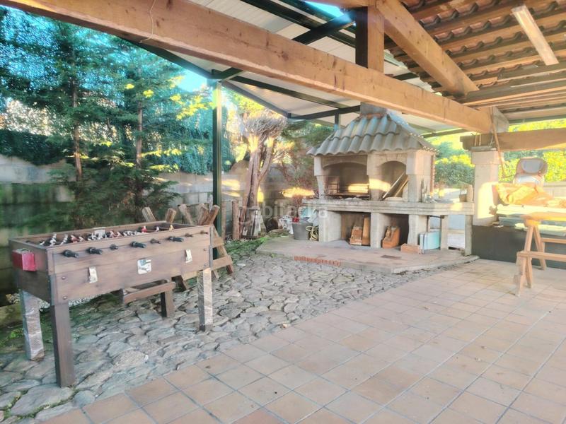 Foto f000833f-8b00-49ea-ad0d-22fd1b07eb11. Casa amb calefacció aparcament piscina a Lavadores Vigo