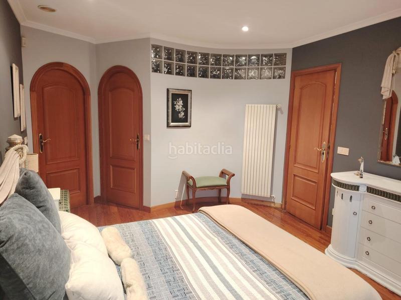 Foto 2c8e85cd-4b71-4bab-b9de-47c706274113. House with heating parking pool in Lavadores Vigo