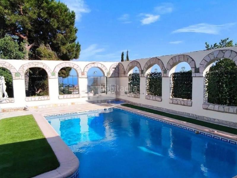 Foto 4ef96cc4-b8c6-41ae-b96b-bad422273f0c. Casa amb calefacció aparcament piscina a Serra Brava Lloret de Mar