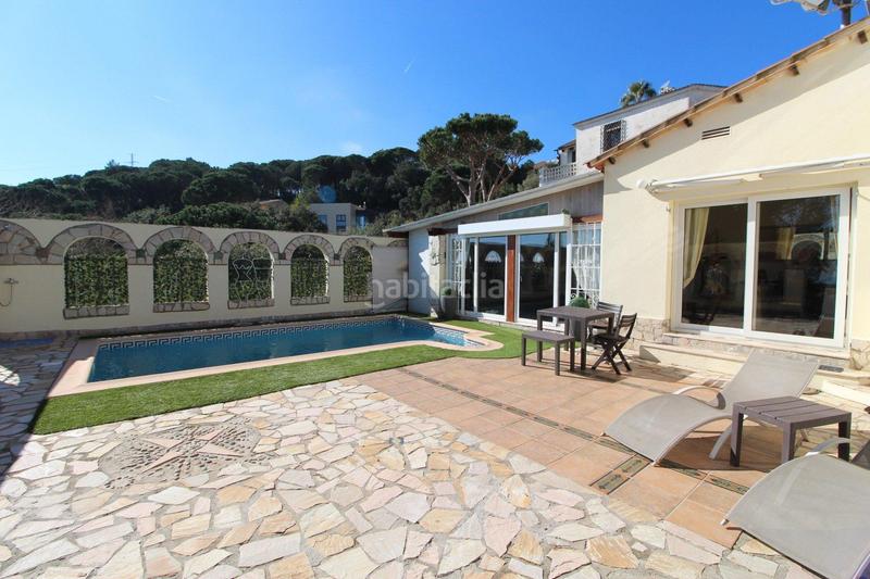 Foto f9fce7f3-73ee-470d-bf2f-84400462c1fd. Casa amb calefacció aparcament piscina a Serra Brava Lloret de Mar
