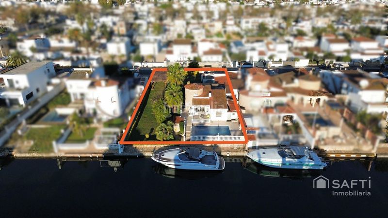 Foto 04550a5e-208d-44a5-8a8a-5f24dad17d9f. Casa amb piscina a Muga - Gran Reserva - Badia Empuriabrava