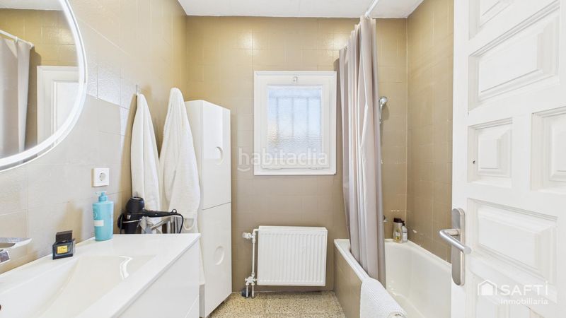 Foto 7ebf03bf-e7ca-4480-a8e3-d2ec26ec9954. Casa amb piscina a Muga - Gran Reserva - Badia Empuriabrava