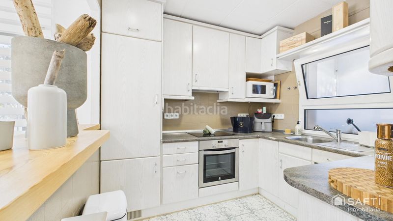 Foto d94afa02-11a1-4323-a2a6-d720203a5970. Casa amb piscina a Muga - Gran Reserva - Badia Empuriabrava