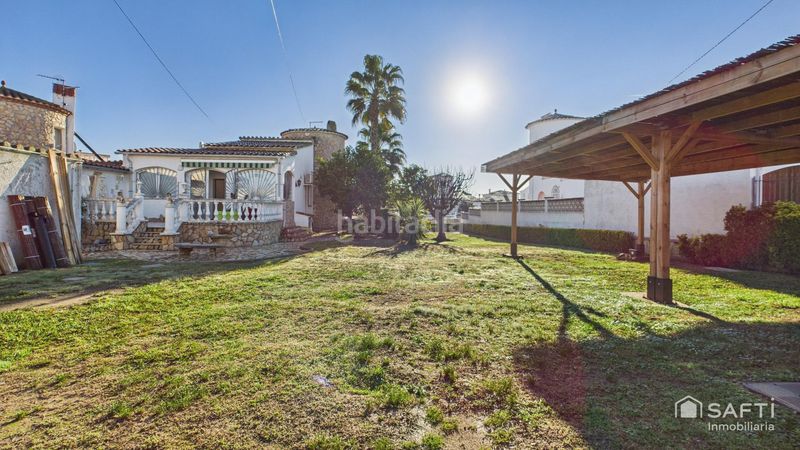 Foto e22d5907-019a-4893-bb3f-19deae1fac3f. Casa amb piscina a Muga - Gran Reserva - Badia Empuriabrava