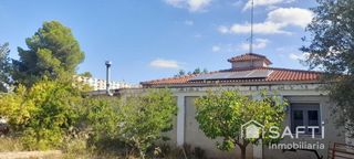 Country house in Llombai