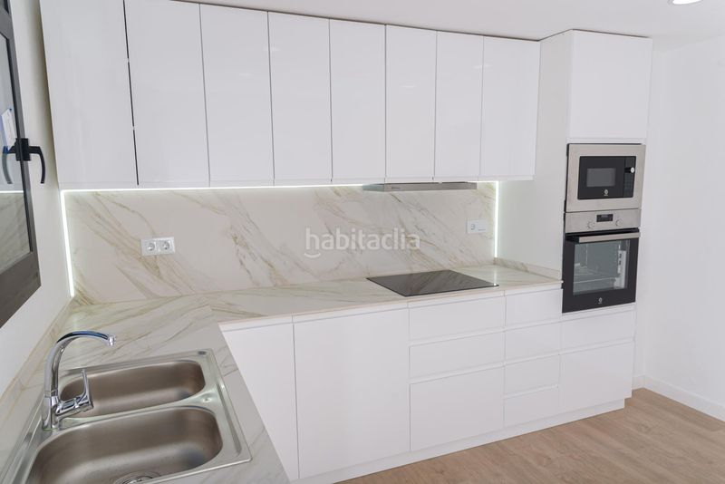 Foto 729e2e6b-15e7-48c9-9ebb-8527a22860cd. Casa amb aparcament piscina a Mas Mel Calafell