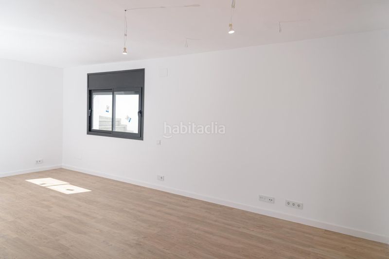 Foto 9a3d2840-8472-4ba9-90c5-c4b97bb2de24. Casa amb aparcament piscina a Mas Mel Calafell
