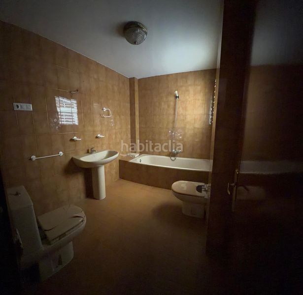 Foto d69934f3-6ff7-4a5b-880e-598decf46154. Piso en Loja