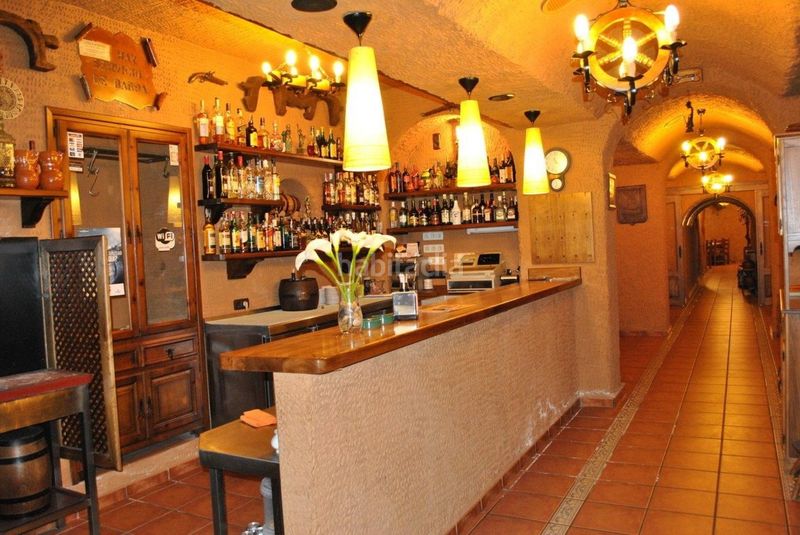 Foto bd26d8bd-8341-4f6e-865f-7f114e6a5767. Local comercial a Valdevimbre