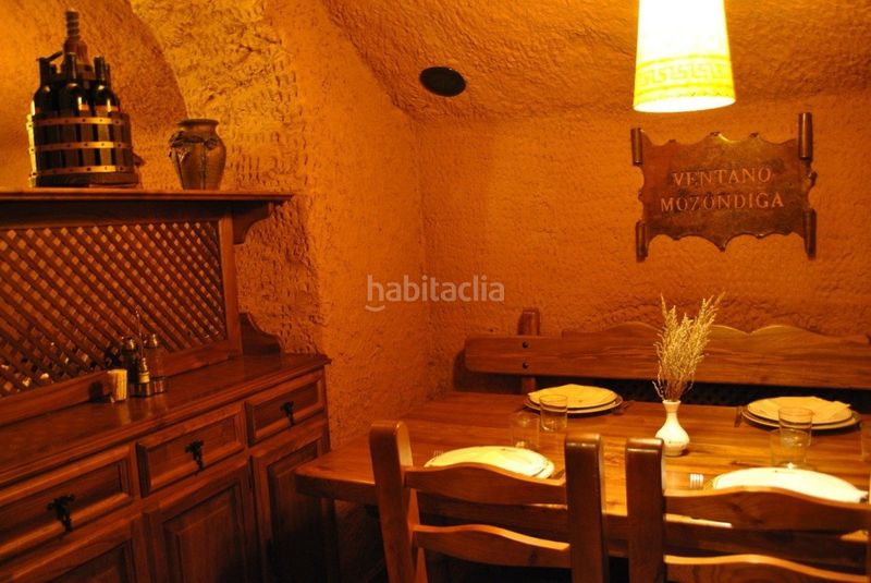 Foto beea2de7-d928-49a9-9d1f-04b1de263756. Local comercial a Valdevimbre