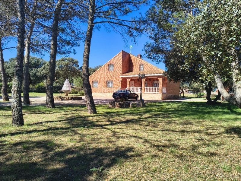 Foto 63ed35b4-5949-4e95-b9a0-2e52da6ad27e. Casa amb calefacció a Pioz