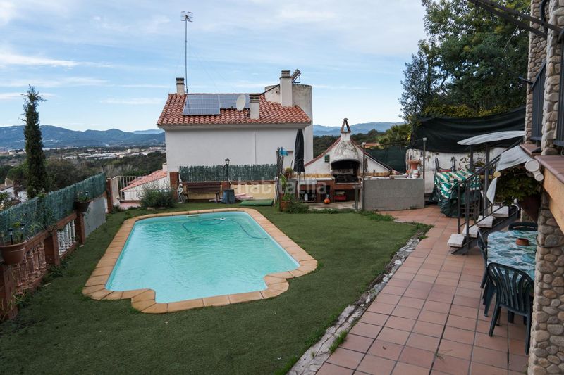 Foto 7cade190-34ff-486a-bb3b-9595ac426c53. Casa aparellada amb piscina a Mas Mora-Sant Daniel Tordera