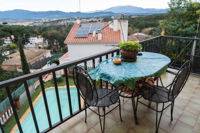 Foto a843cced-4447-44bd-86e6-5d4e3db4c7b0. Casa aparellada amb piscina a Mas Mora-Sant Daniel Tordera