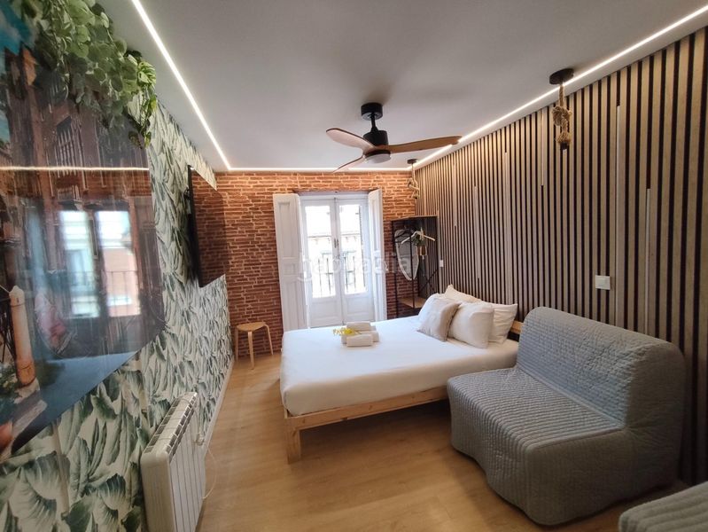 Foto 60d49753-045e-40b3-bb9d-03b3b36052bb. Pis amb calefacció a Valdeacederas Madrid