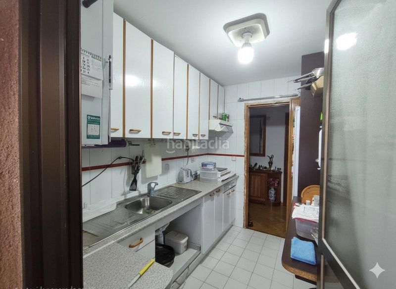 Foto d590cc23-3a8d-4cf8-9d46-c619e058b482. Pis amb calefacció aparcament a Numancia Madrid