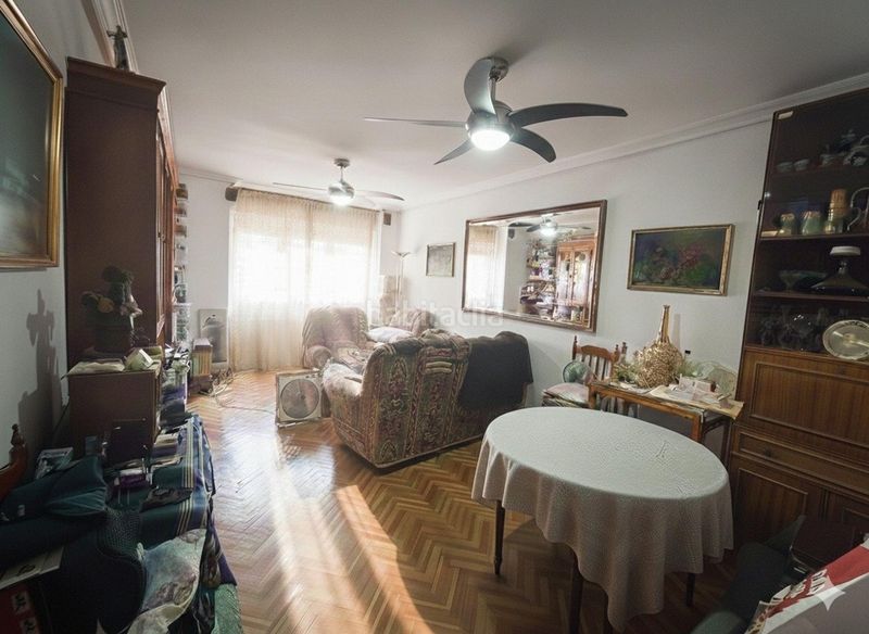 Foto 3bd11480-e335-4db9-8351-6fefba862e8e. Piso en Numancia Madrid