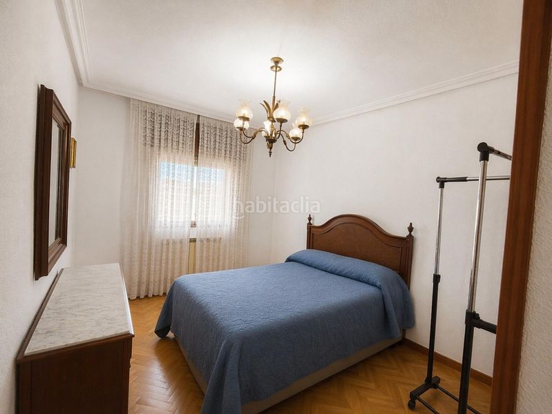 Foto c3774928-d026-4998-93d7-58ddcb1a2ada. Piso en Numancia Madrid
