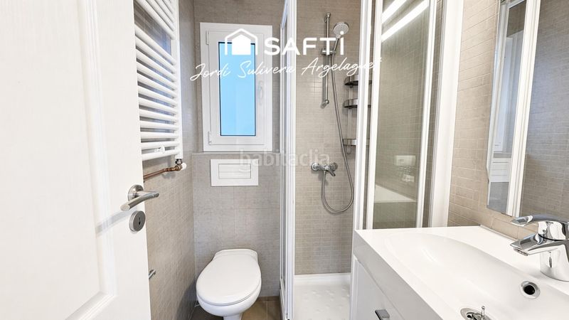 Foto d53448e9-e5b8-4b0e-9c06-04023f702f10. Pis a Eixample Sant Feliu de Guíxols