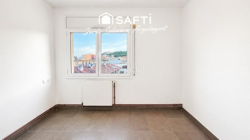 Foto 2d1edf1f-6d40-4d11-9386-b13ccae8df18. Piso en Eixample Sant Feliu de Guíxols