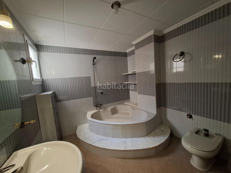 Foto 9947a80f-f3de-4b5b-935c-ecc1673ef1e4. Edifici a Moixent