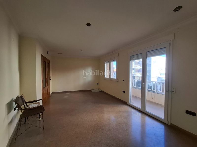 Foto f78f3f3b-3de6-43f3-8d32-a1cfc593e0b1. Edifici a Moixent