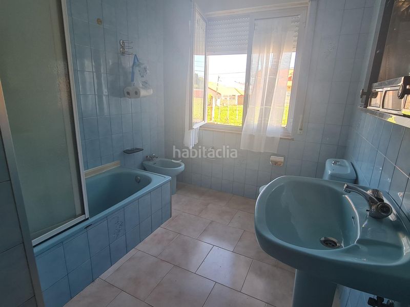 Foto f54fed4d-967f-4f6c-882a-e38a0f7c063a. Casa amb calefacció aparcament a Porto do Son
