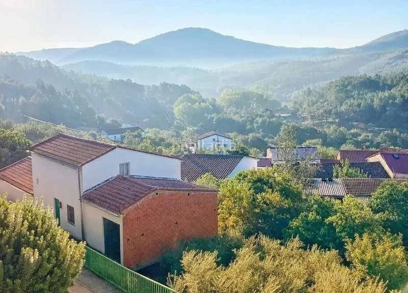 Foto 6b0e5ba5-eda9-49ce-a177-f690467d1b7c. Casa amb calefacció a Pinofranqueado