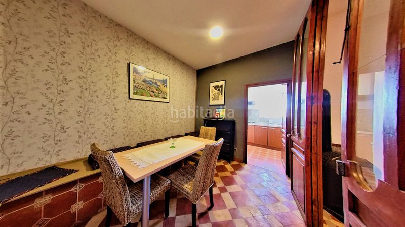 Foto b44b9700-eb8e-4b56-af57-f2e2535377e6. Etagenwohnung in Sax
