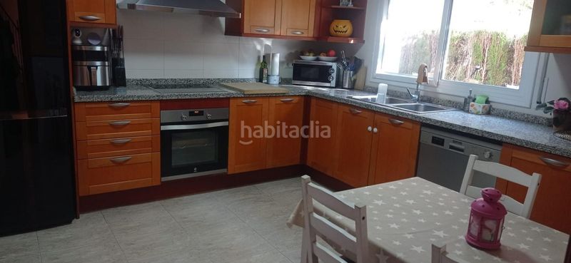 Foto 2215beb7-a34e-457c-b10a-7e35651f748c. Casa adossada amb calefacció aparcament piscina a Vendrell (El)