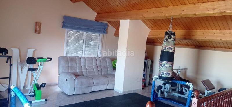 Foto b29e0e5f-9ee1-480b-861c-855438594a57. Casa adossada amb calefacció aparcament piscina a Vendrell (El)