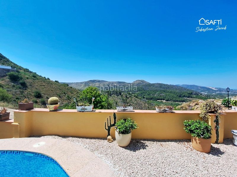 Foto 1bd08af1-f268-4ffc-8473-084dce732e6c. Casa amb aparcament piscina a Ador