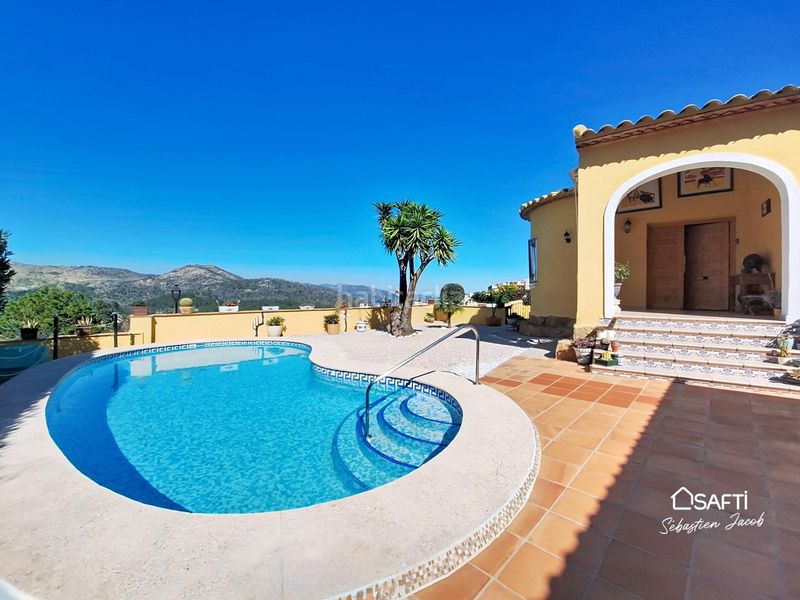 Foto 31cd4f10-cf25-4696-a618-4c9e4d4745dc. Casa amb aparcament piscina a Ador