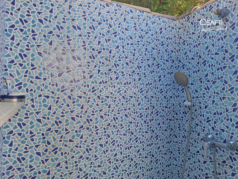 Foto 4d43cf23-6cd0-45e4-a79c-5033ce955e66. Casa amb aparcament piscina a Ador