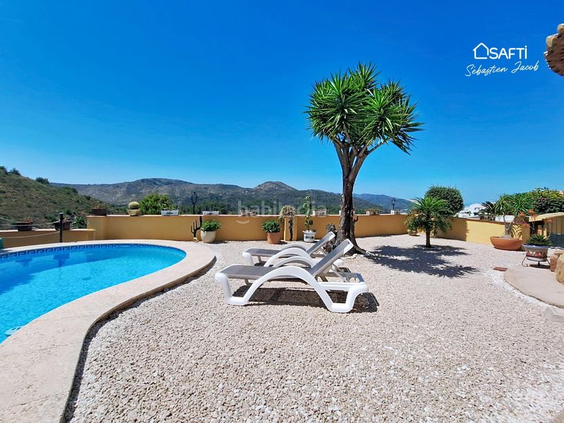 Foto 6dd990eb-a710-477e-9a72-3a06a2cd2879. Casa amb aparcament piscina a Ador