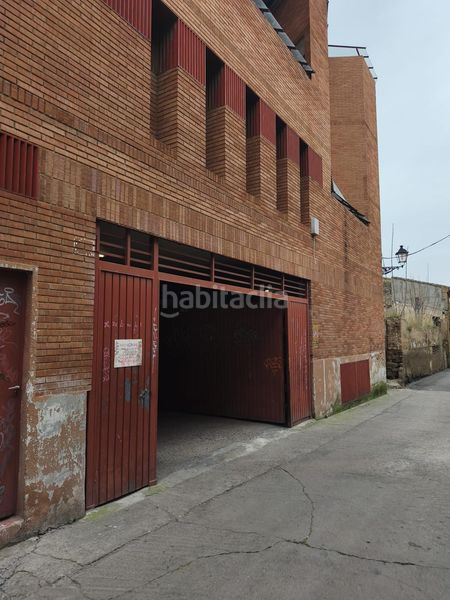 Foto 648f1ae3-9cb6-41cd-b525-6aab666b2524. Aparcament cotxe a San Lorenzo Huesca