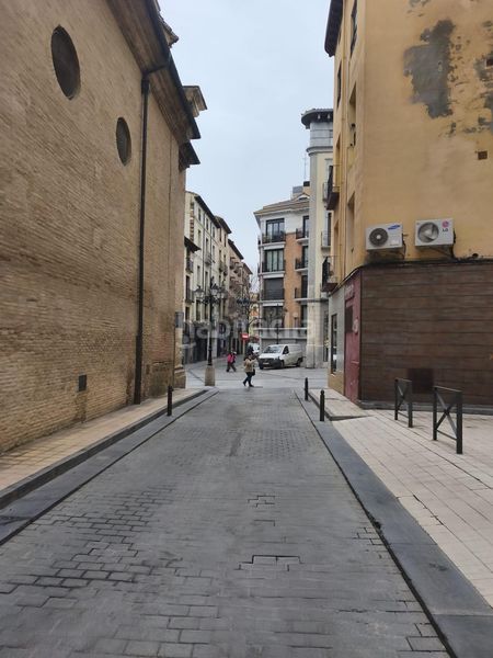 Foto 82587657-25bc-4b4a-b6be-e16a34eed262. Aparcament cotxe a San Lorenzo Huesca