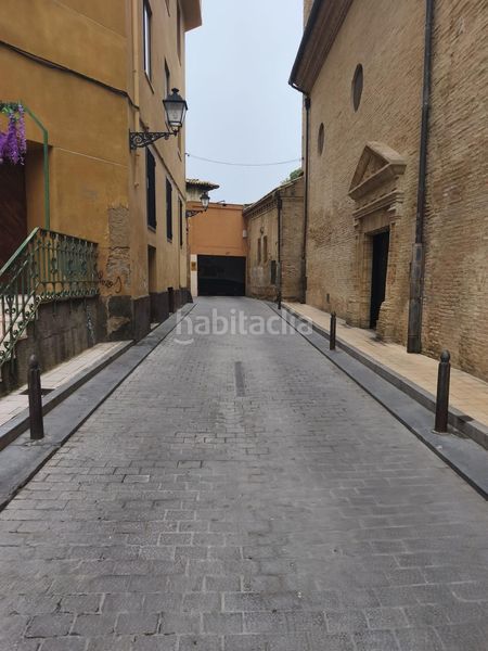 Foto e87b5564-ccde-44f2-bd06-5572f3702a9b. Aparcament cotxe a San Lorenzo Huesca