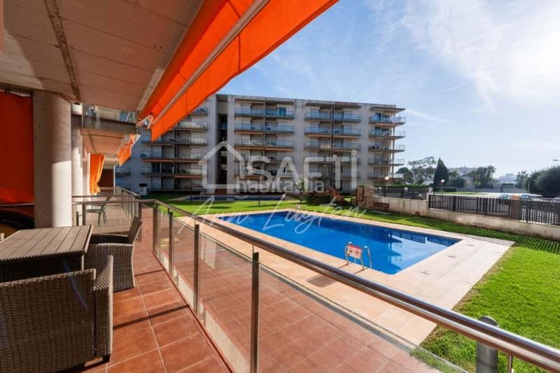 Foto 37b29f8e-f703-4824-9158-8f9077a93929. Apartament amb calefacció aparcament piscina a Santa Margarida Roses