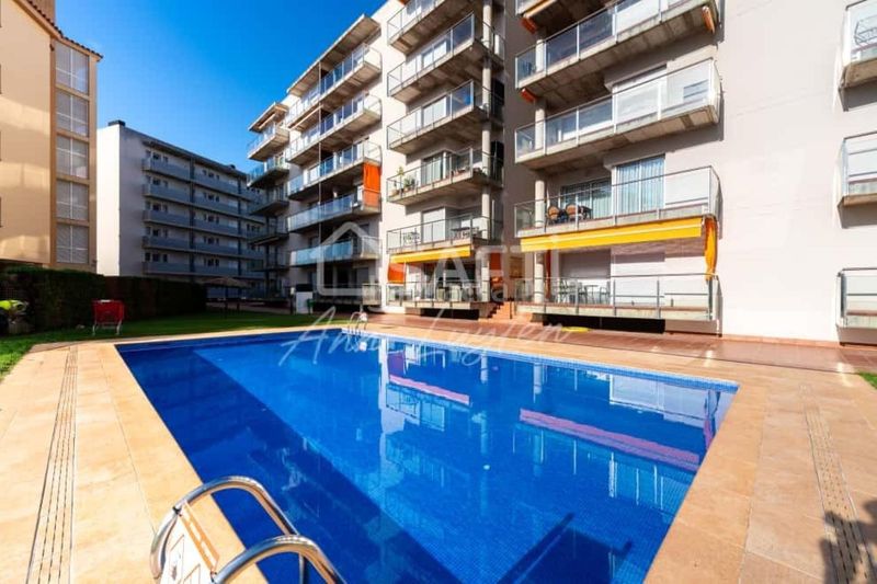 Foto c28dbc4c-6379-4296-845f-a73bd7c4444e. Apartament amb calefacció aparcament piscina a Santa Margarida Roses