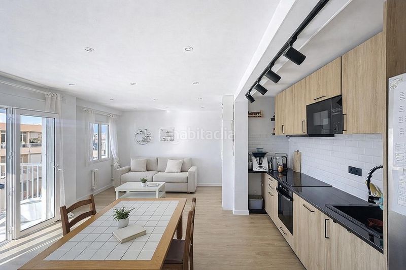 Foto 35420b98-314b-407d-8d81-ec42e9020236. Pis a Oliva playa Oliva